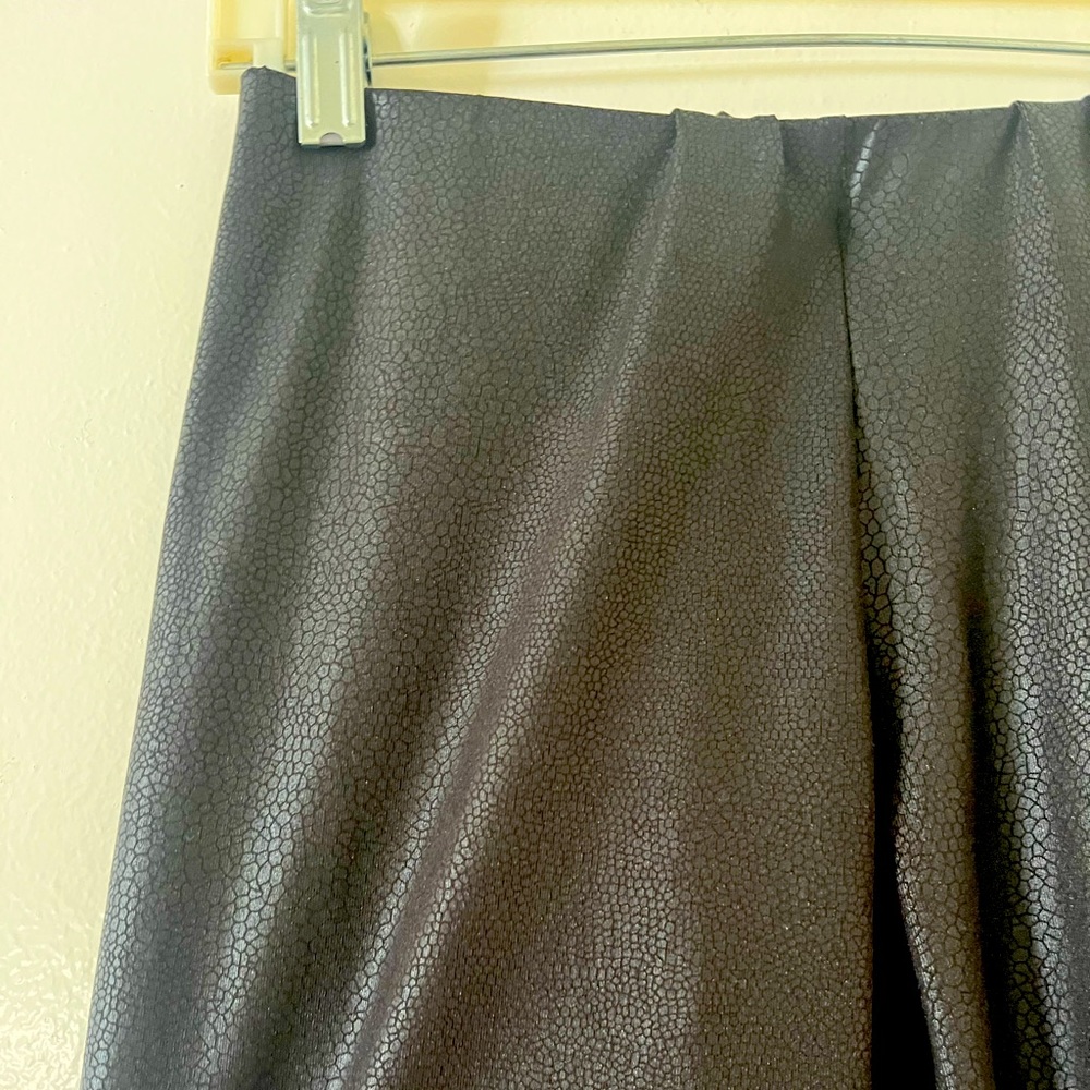 Flattering high waisted faux snakeskin leggings